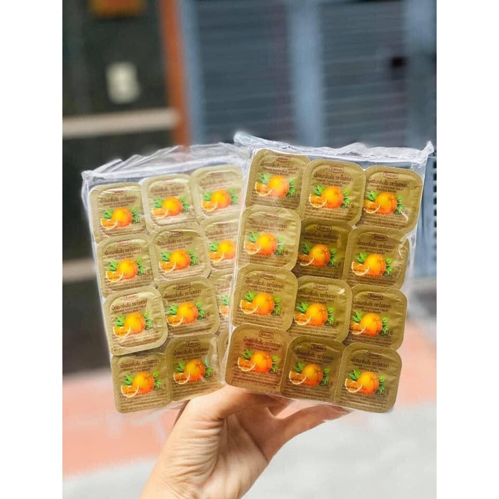 Combo 5  vỉ kẹo C Thái Lan.