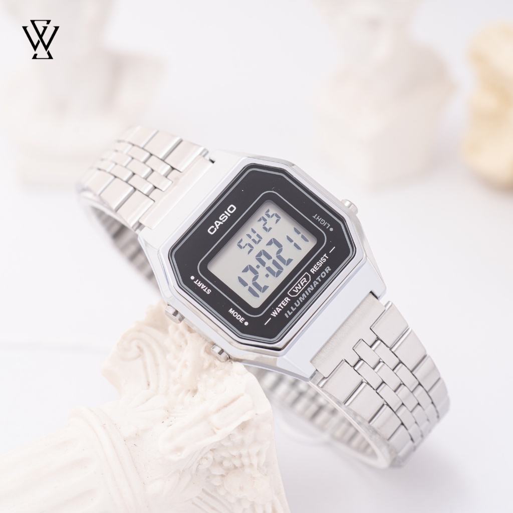Đồng Hồ Điện Tử Nữ Casio WATCHSTORE LA680WA-1DFDF Thiết Kế Mặt Kính Nhựa Vuông 28.5mm, Dây Kim Loại Và Vỏ Nhựa Xám