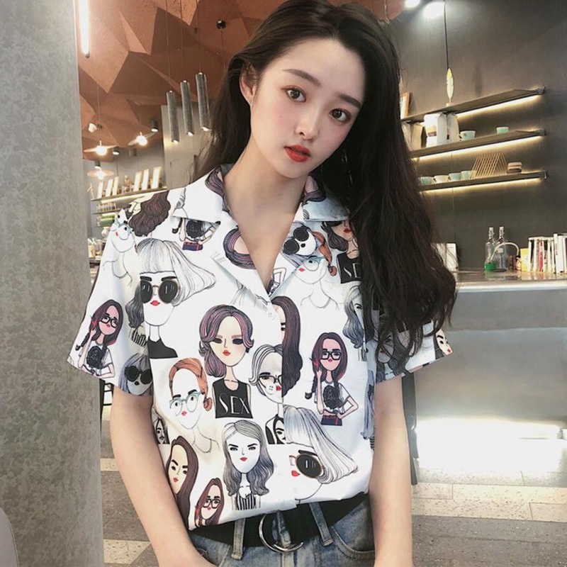Áo sơ mi hoạ tiết hoạt hình phong cách Hàn Quốc