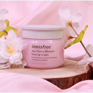 Kem dưỡng da nâng tone Jeju Cherry Blossom Tone up Cream