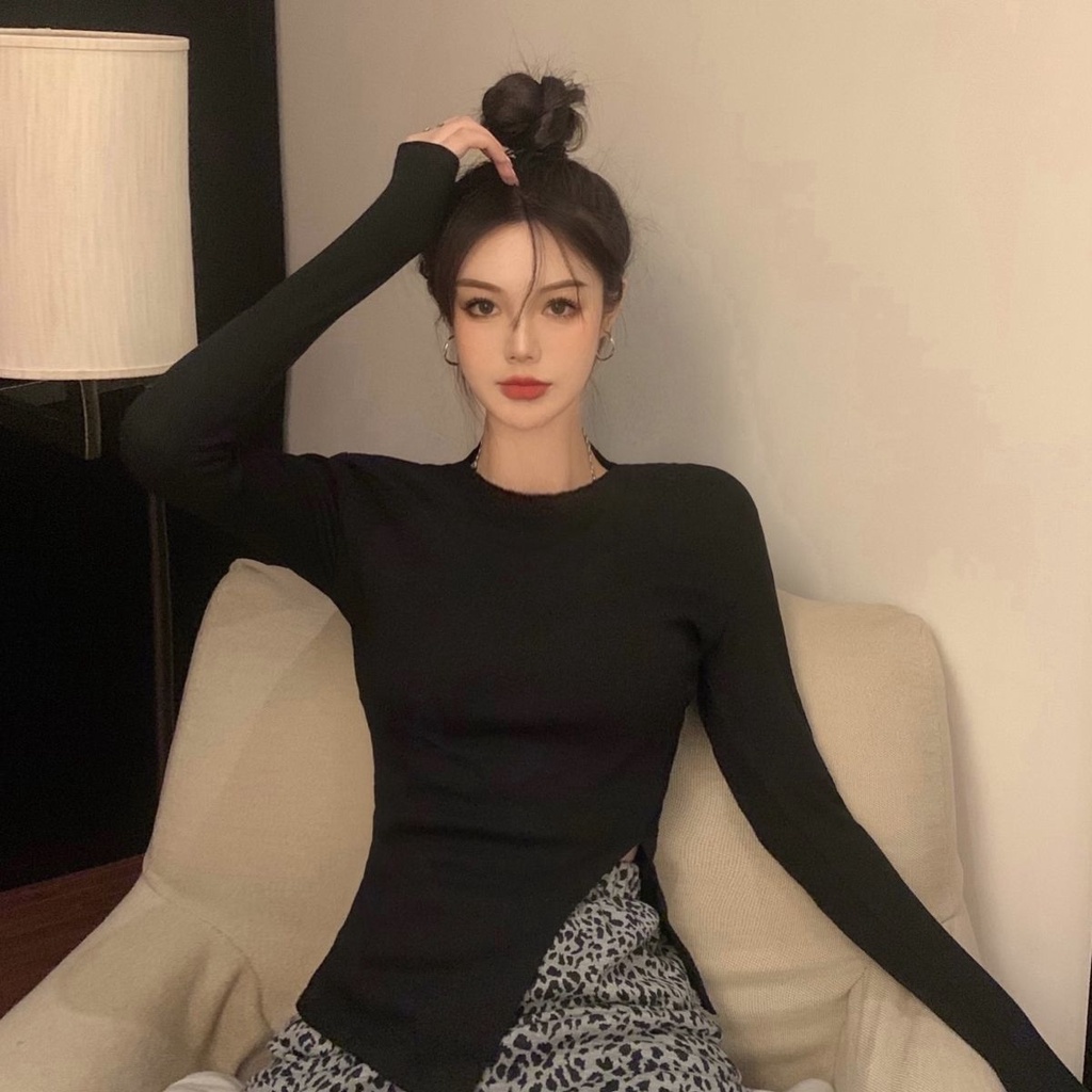 Áo thun COZOKC tay dài dáng ôm xẻ tà sành điệu dễ phối đồ