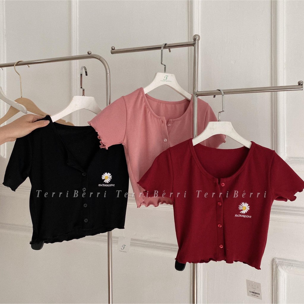 ÁO CROPTOP THÊU HOA CÚC VIỀN GẤU LEN TĂM CÚC CÀI PEACEMINUSONE ULZZANG