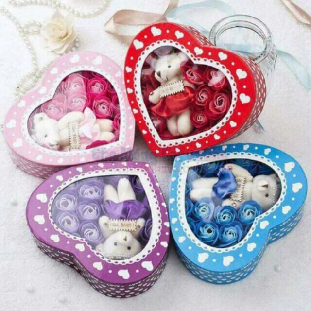 1 hộp tim hoa sáp gấu bông. | BigBuy360 - bigbuy360.vn