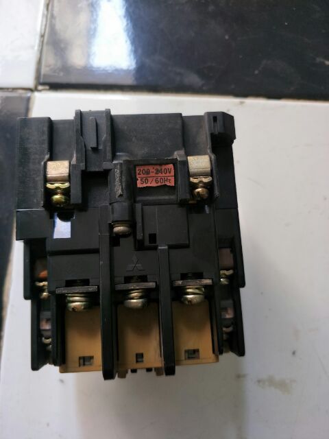 Khởi động từ MITSUBISHI 80A