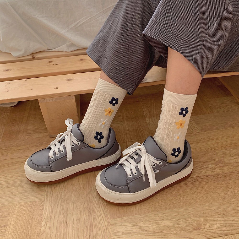 Vớ / tất cổ cao họa tiết in nổi - UniLabel