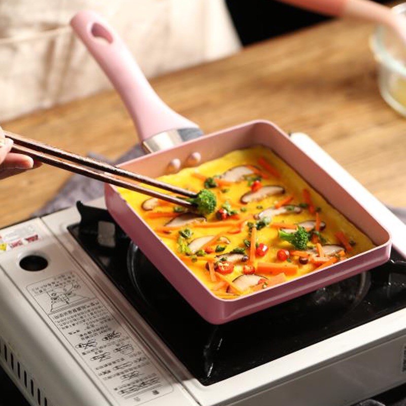 Chảo vuông chống dính chiên trứng màu hồng kiểu Nhật (15x18cm) | BigBuy360 - bigbuy360.vn
