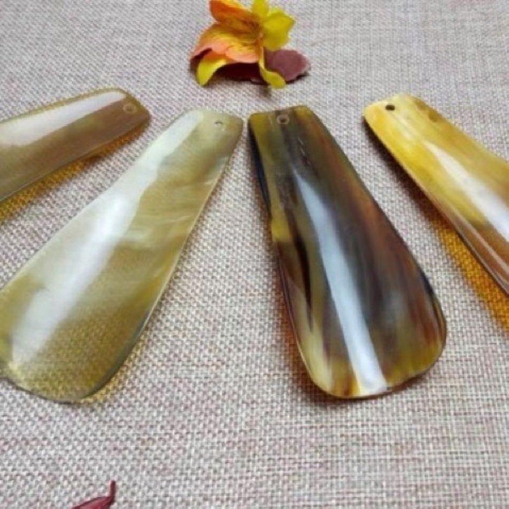 Đón gót giày [Rẻ vô địch] được làm từ sừng bò tạo thành móc chìa khóa tiện lợi khi sử dụng CHAGO PKG136