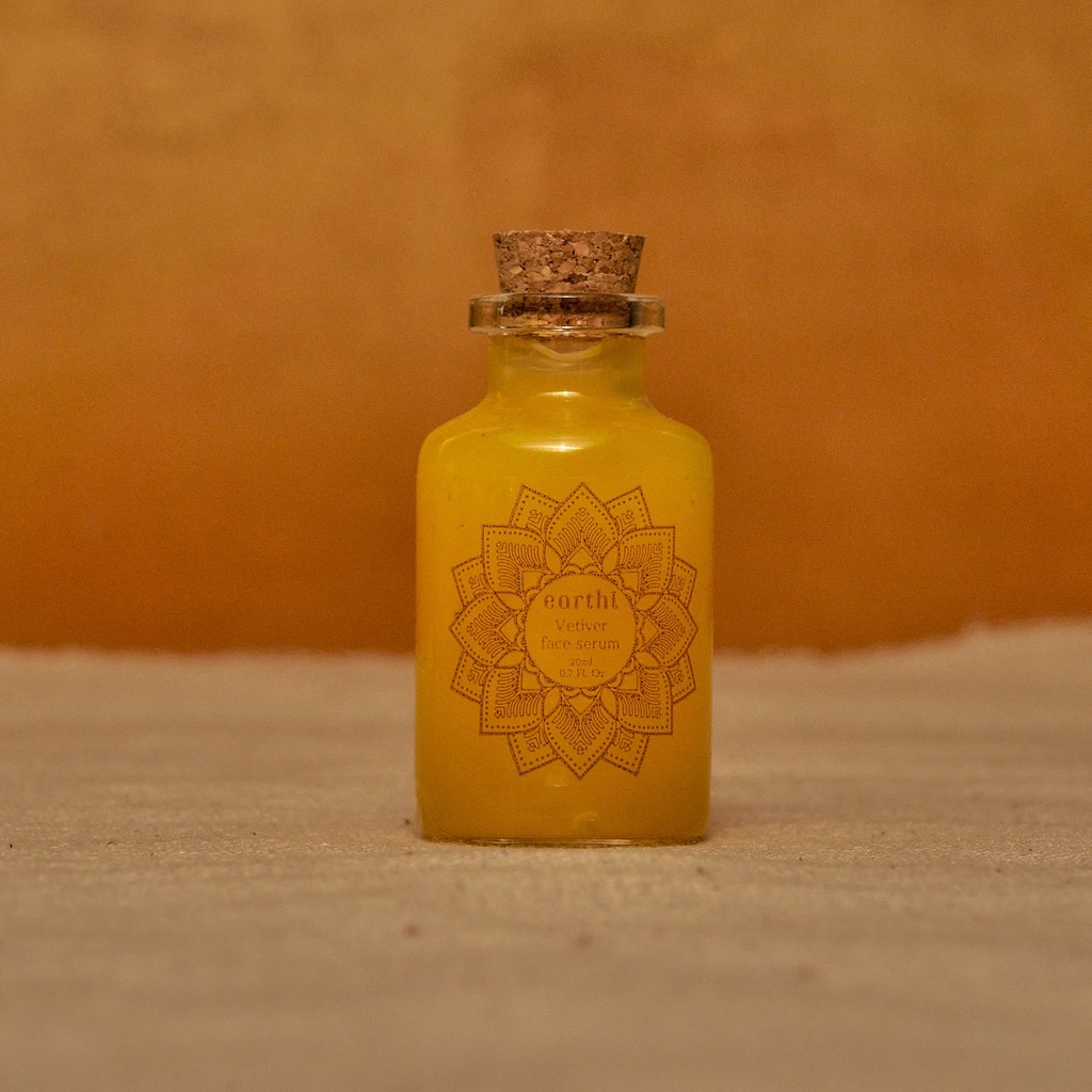 Serum Earthi Cỏ Hương Bài cân bằng da & cải thiện mụn 20ml | BigBuy360 - bigbuy360.vn