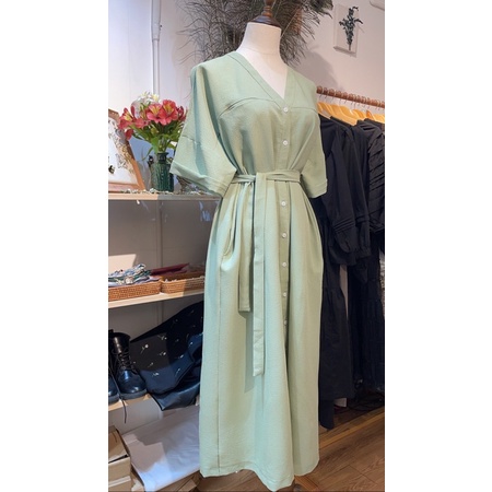 Đầm cổ V form suông rộng - Vivi Dress