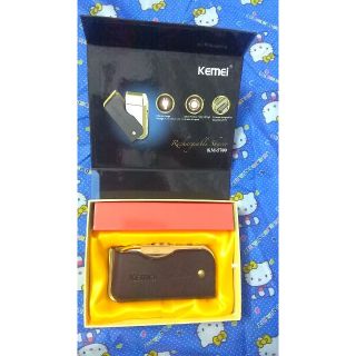 Máy cạo râu kiểu điện thoại km5700