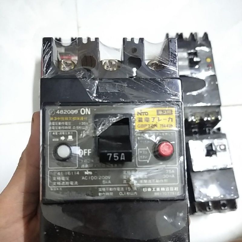 CB 3 pha 220v chống giật nhật bãi