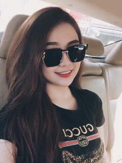 Kính Mát chữ V
