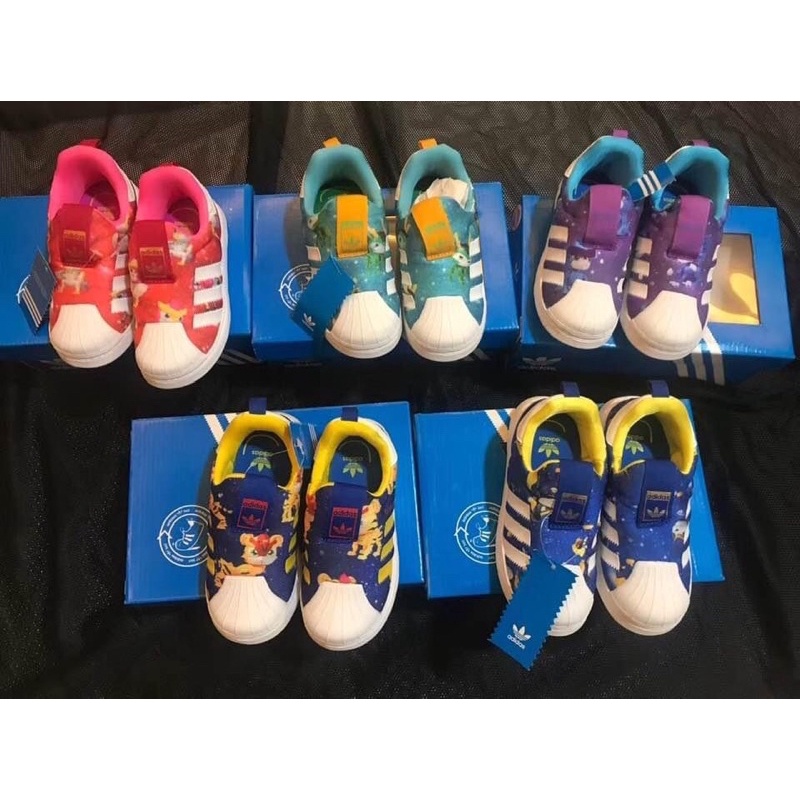 Giày Thể Thao Sắc Màu Siêu Nhẹ