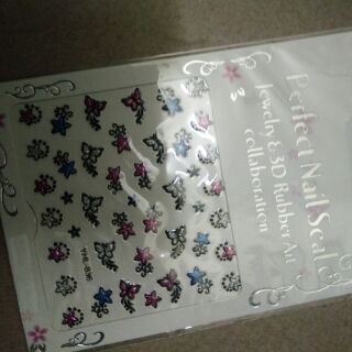 Miếng nail dán móng tay