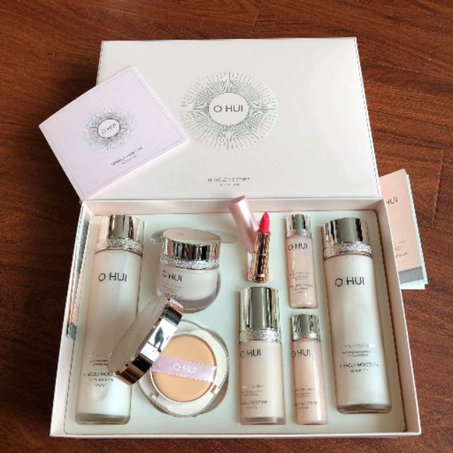 Ohui Miracle Moisture