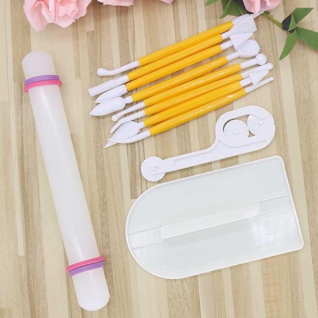 Bộ dụng cụ làm fondant 11 món - Cán lăn bột nhựa đúc
