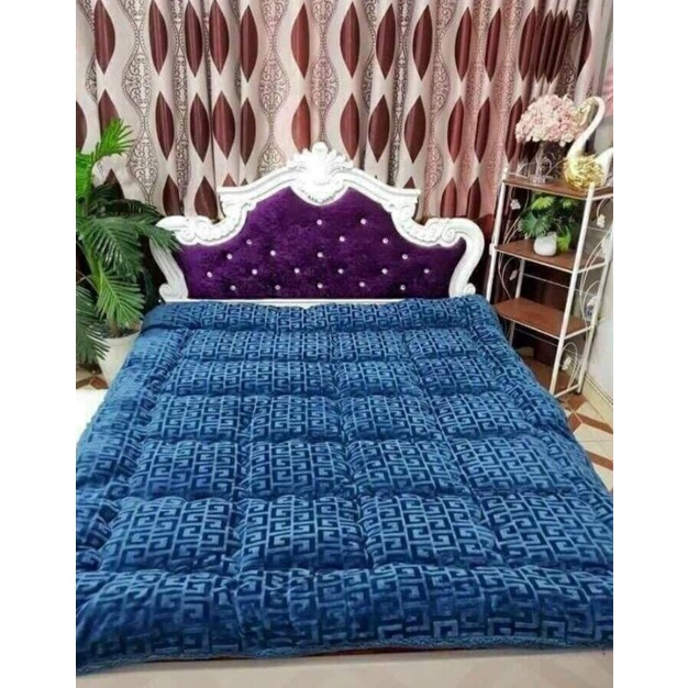 CHĂN LÔNG CỪU CHỮ VẠN CAO CẤP