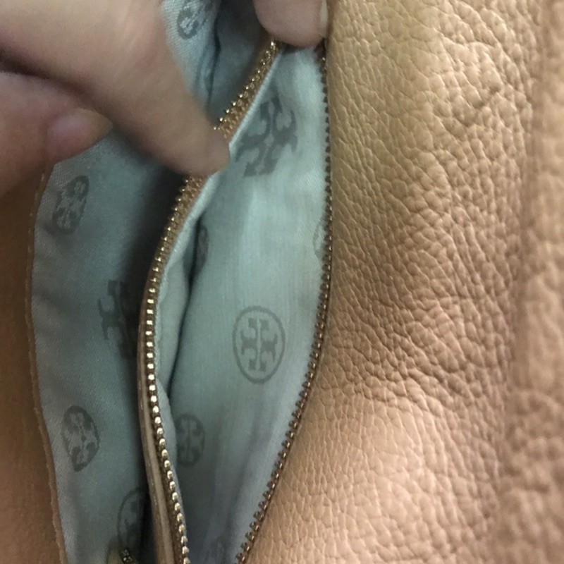 Túi xách tory burch auth pass