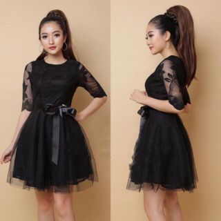 Đầm ren xòe cột nơ