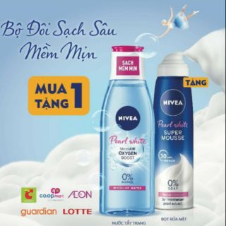 (1 tặng 1) Nước tẩy trang Nivea 250ml tặng bọt rửa mặt
