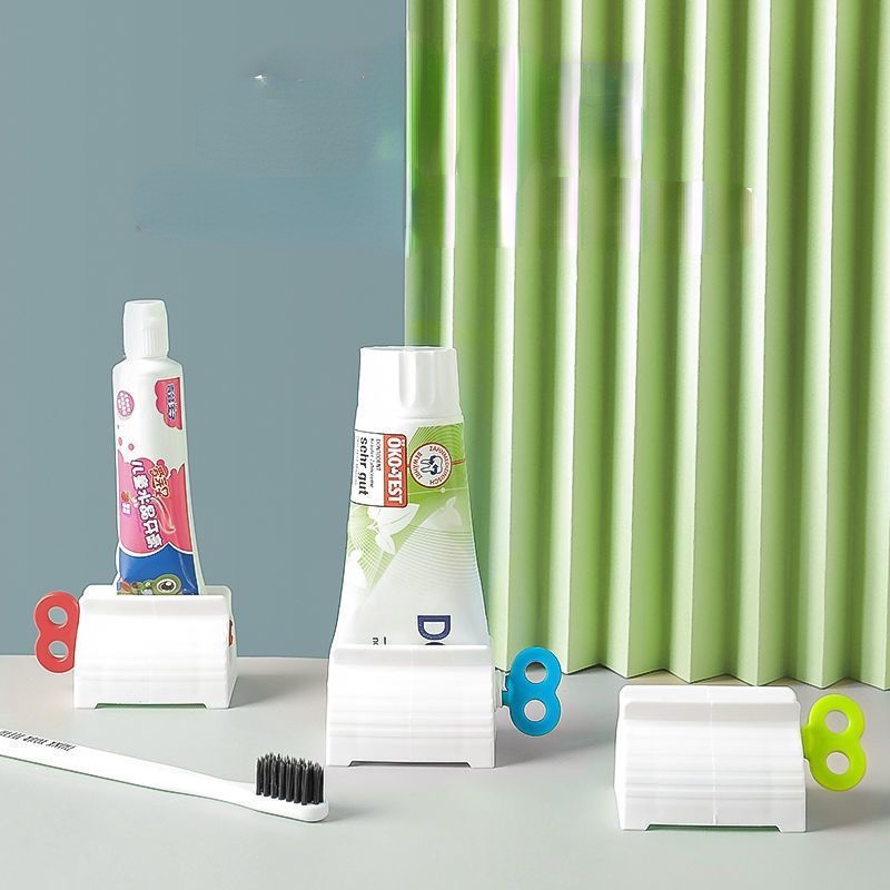 Cốc Đánh Răng Tự Động Dùng Một Lần Tiện Dụng