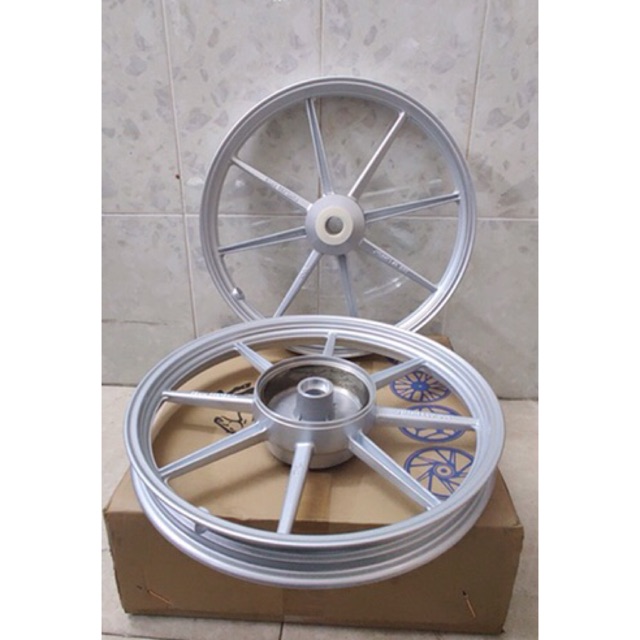 Mâm 8 cây xe Sirius