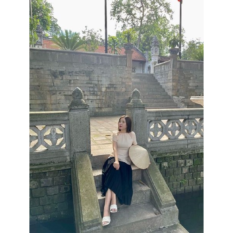 JM Dress Desgin - Áo Cổ Yếm Buộc Dây, Tay Bồng, Cutout A15525