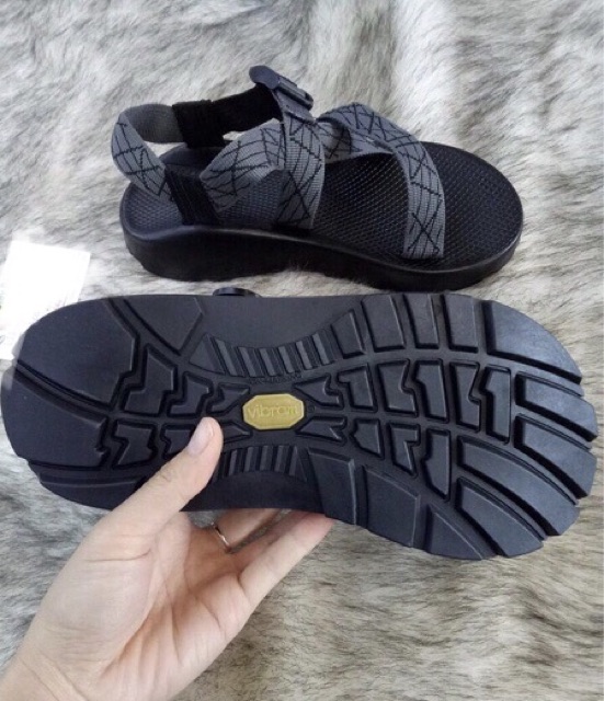 Dép chacoo nam đẹp đen như ảnh