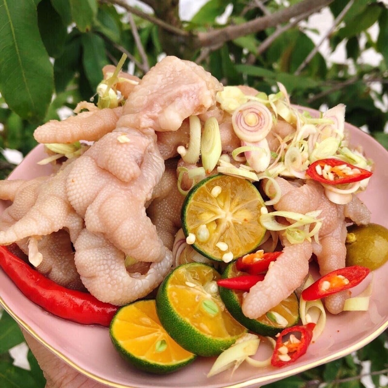 Chân gà rút xương ngâm sả tắc giòn ngon 700g