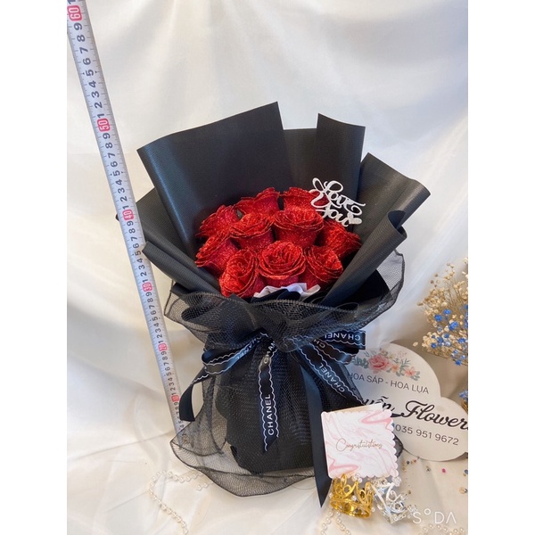 Bó hoa hồng nhũ 10 bông tặng kèm chữ love và thiệp