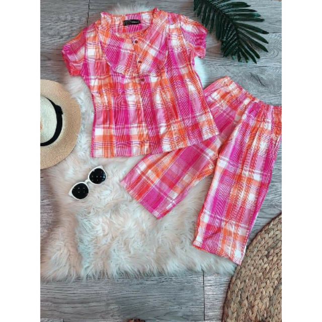 Set lửng mặc nhà