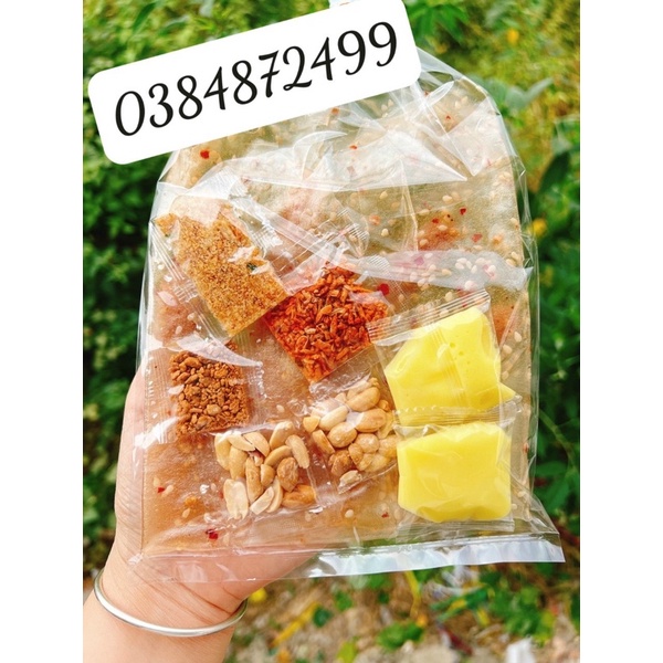 Bánh tráng me chấm bơ 5 vị