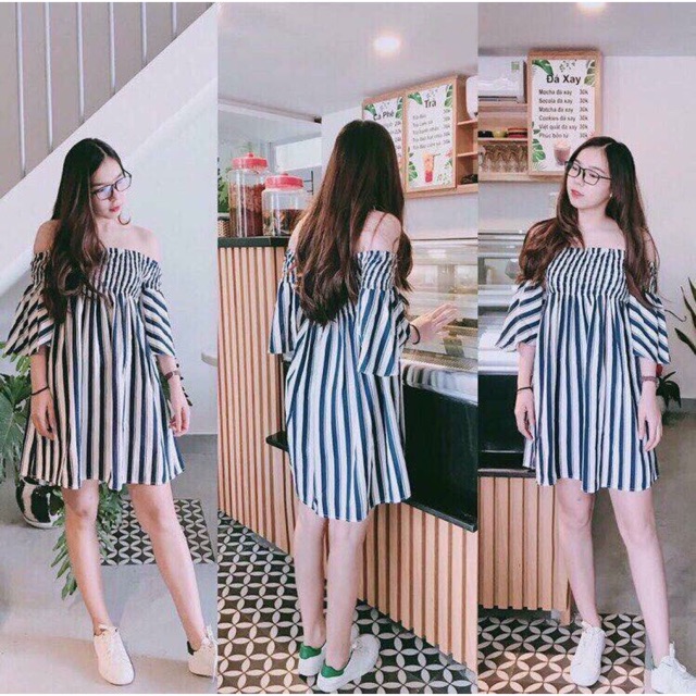 ĐẦM TRỄ VAI