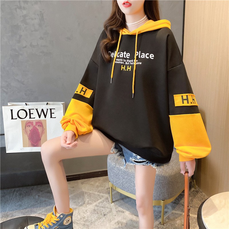 Áo hoodie Nữ dày mịn Delicate phối màu cánh tay, in chữ - Hot trend | BigBuy360 - bigbuy360.vn