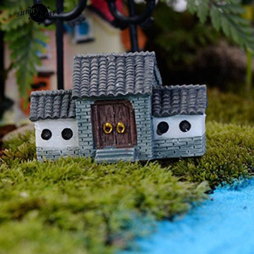 Nhà mini bằng nhựa trang trí sân vườn