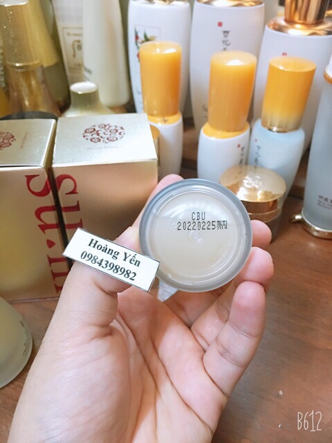 [DATE 2024] Xịt khoáng nước thần Su:m37 60ml (TÁCH SET K HỘP) | BigBuy360 - bigbuy360.vn