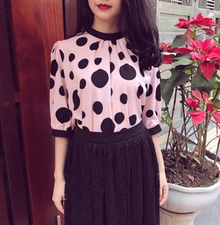 Áo chấm bi tay nơ ZARA