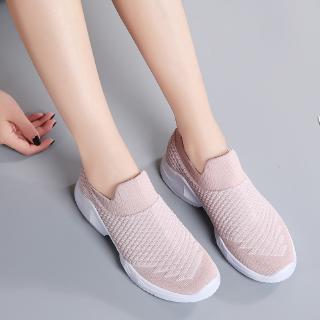 Giày chạy bộ nữ thời trang 2020