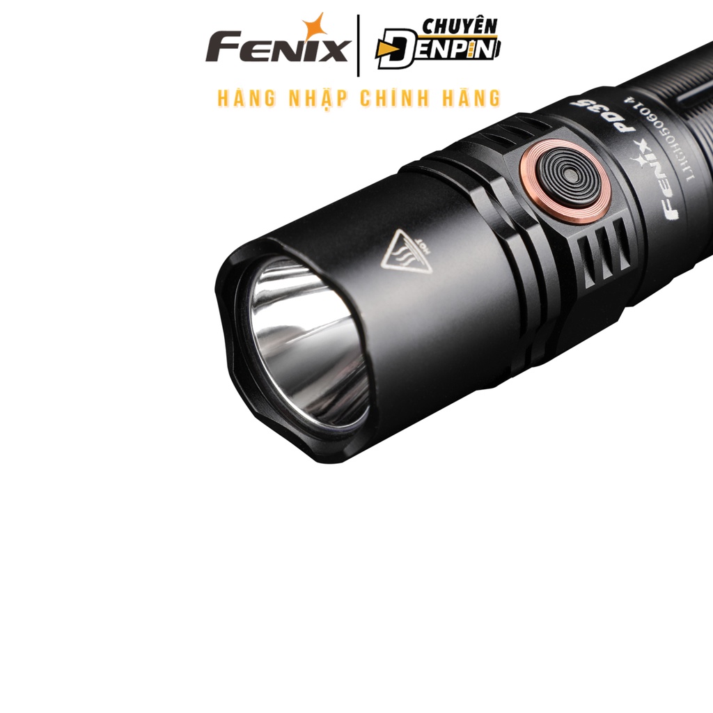 Đèn Pin cầm tay Fenix PD35 V3.0 công suất 1700 lumens, dùng pin 18650 2600mAh, công tắc kép ở đuôi và thân.