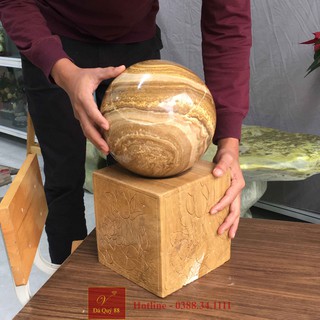 Cầu Phong Thủy Đá Vân Gỗ Tự Nhiên Nguyên Khối Nâu Đậm Đế Vuông Chạm Hoa Sen Cao 42cm