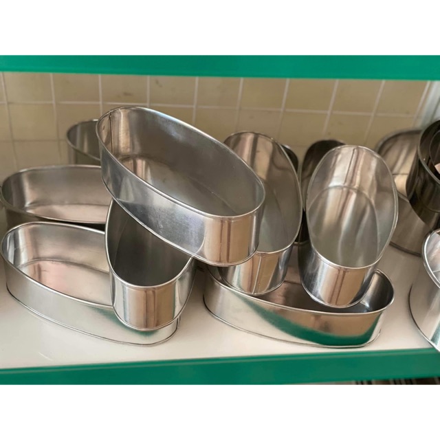 khuôn ovan hoa cúc