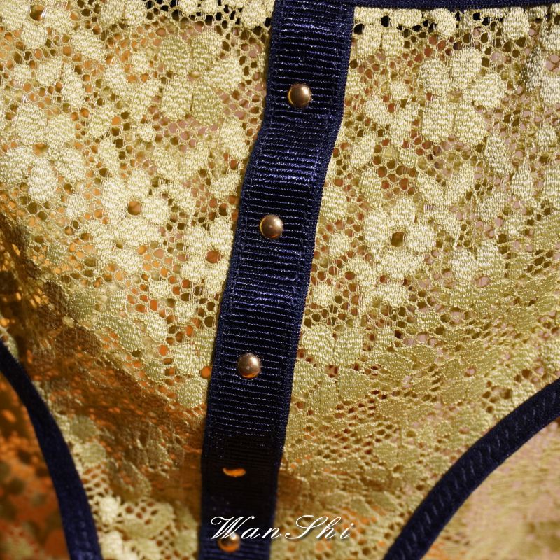 Quần Lót Ren Mỏng   Phối Viền Cạp  Đính Khuy Mã 2280