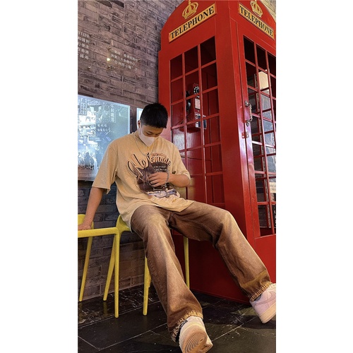 Áo Thun Ngắn Tay Cổ Tròn Form Rộng In Họa Tiết graffiti Phong Cách retro Dành Cho Nữ