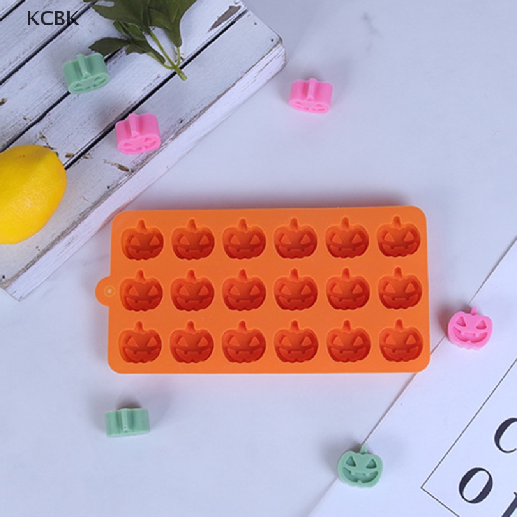 Khuôn Silicone 18 Ô Làm Bánh Tạo Hình Chủ Đề Halloween Tiện Dụng