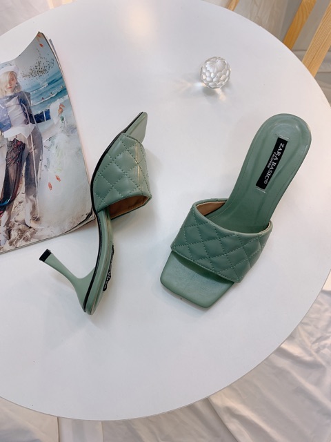 Guốc Trần chỉ gót nhọn