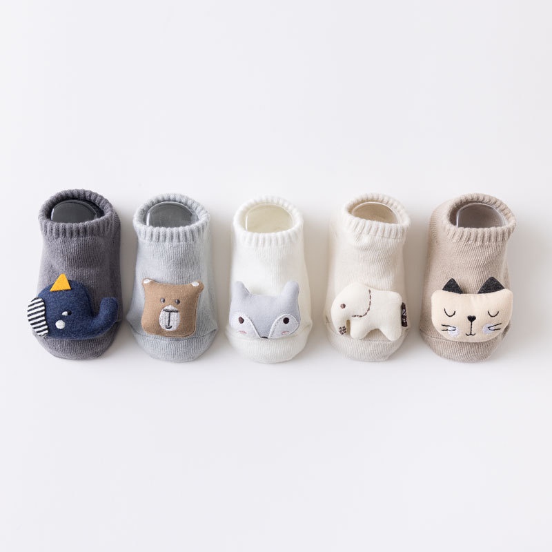 Vớ cotton mềm chống trượt họa tiết hoạt hình cho bé