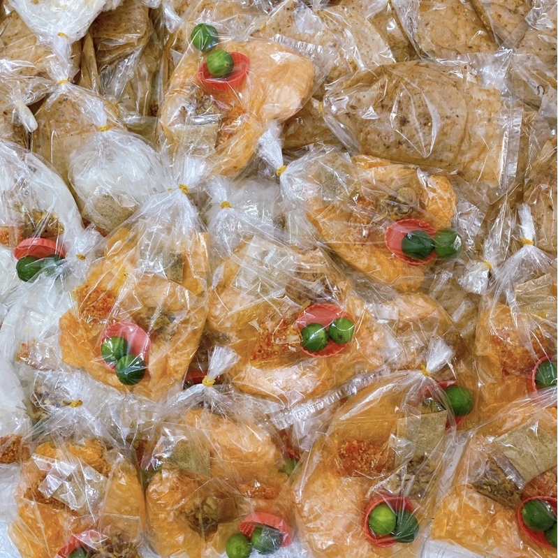 Bánh Tráng Ớt Phơi Sương Trộn Muối Tôm Nhuyễn Sa Tế Tắc Hành Phi Thơm Ngon Cay Cay