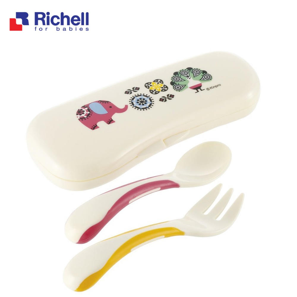 Thìa mềm Richell RC21141 Xanh lá