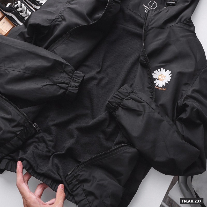 Áo khoác gió hoa cúc PCM | BigBuy360 - bigbuy360.vn