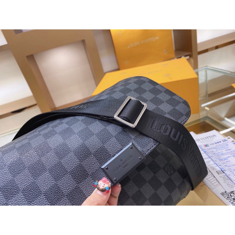 Cặp nam L.V siêu đẹp ,chất da dày dặn,size25, phom dáng chuẩn,hàng cực chất spsl | BigBuy360 - bigbuy360.vn